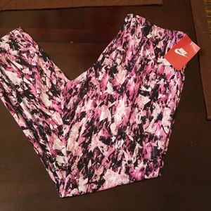Nike workout legging Nwt